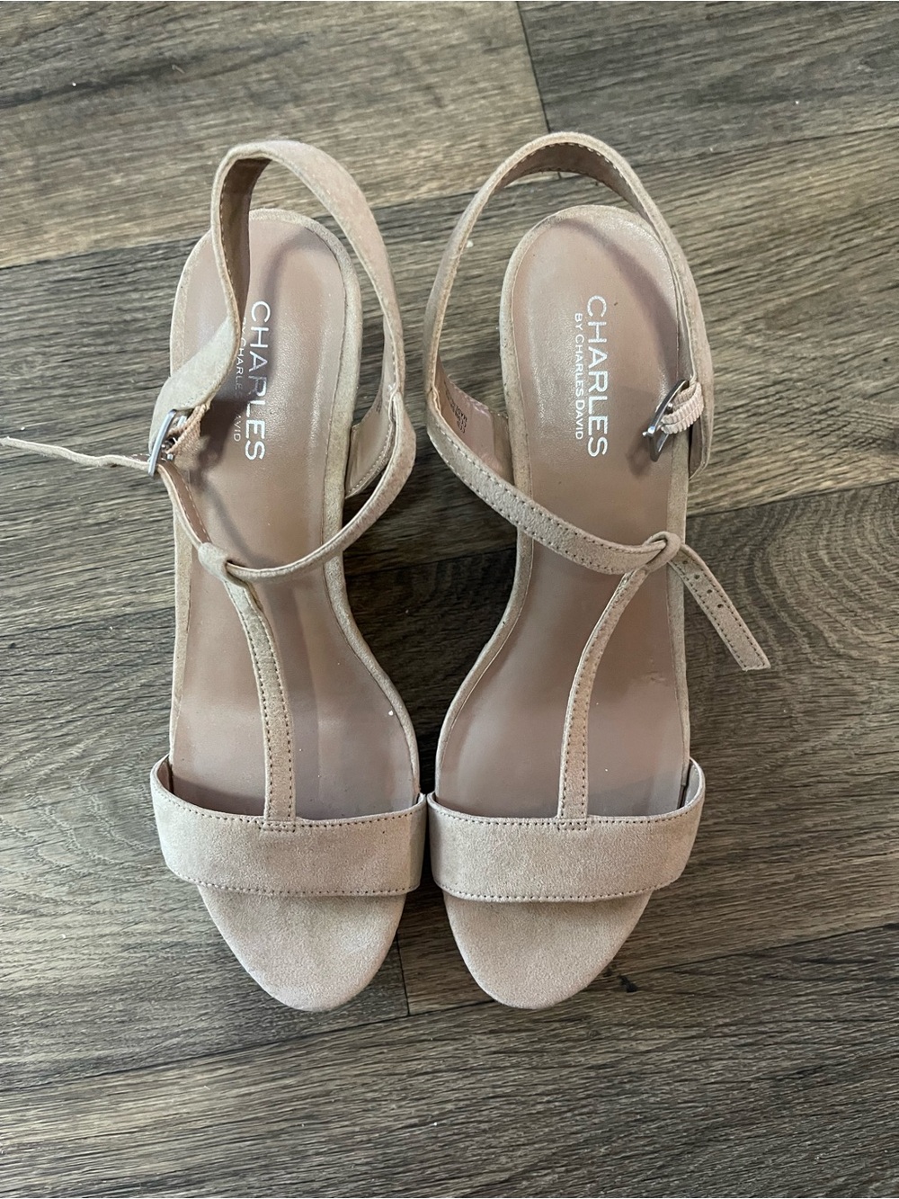 Nordstrom beige suede T-strap heeled sandals